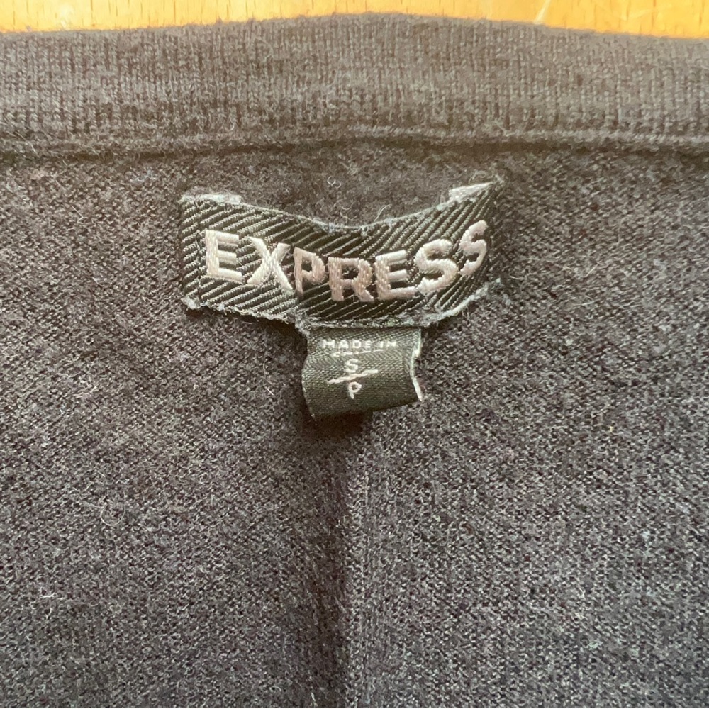 Basic V Neck T - Picture 2 of 2